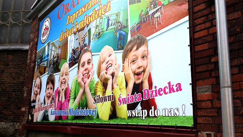 Banery reklamowe z nadrukiem dla firm i organizator&oacute;w wydarzeń z Oświęcimia i okolic